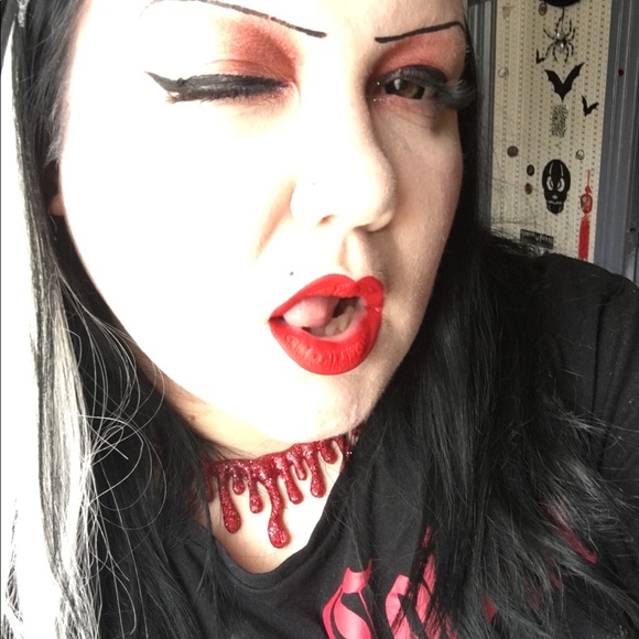 Meet your Posher, Amanda - Picture 5 of 6